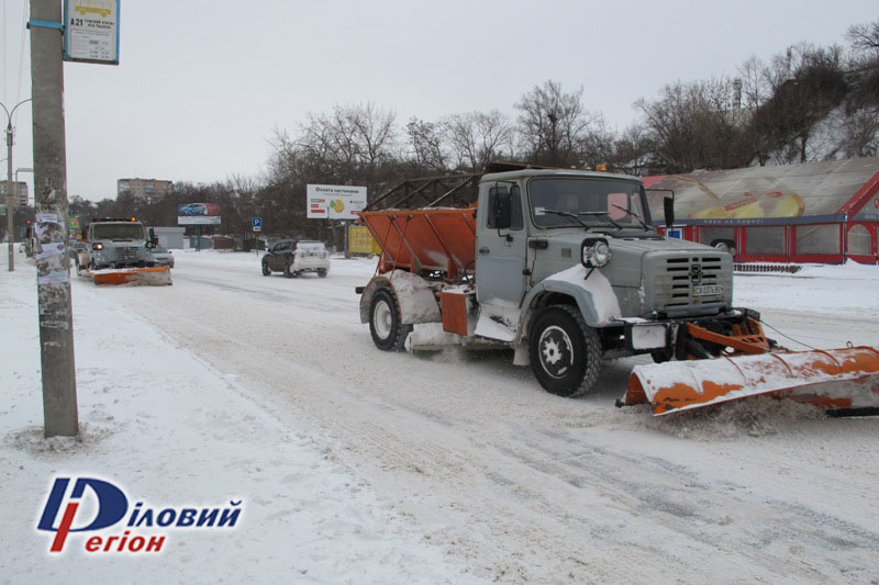 Черкаські комунальники цієї зими чиститимуть і тротуари