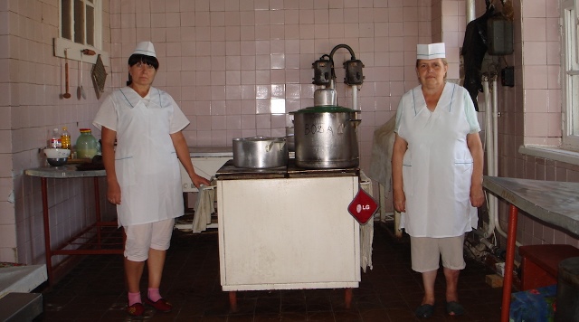 Звенигородський лісгосп забезпечує працівників гарячими обідами
