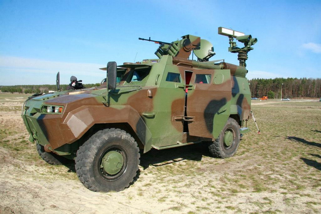 Черкаські прикордонники випробовують новий бронеавтомобіль «Тритон»